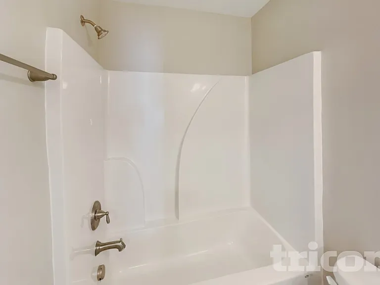 116 Greenhouse St — Photo 15