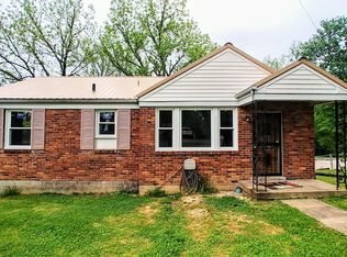 1140 Ridgeway Dr, Clarksville, TN 37040