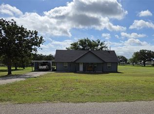 195 Brown Ln, Poolville, TX 76487
