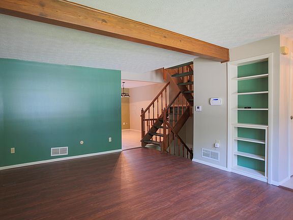 5th image of 4521 Christina Ln