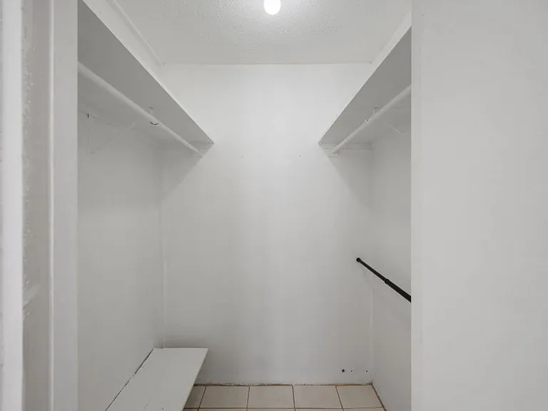 Ave Ponce de Leon 1717 Condominio Plaza Inmaculada — Photo 25