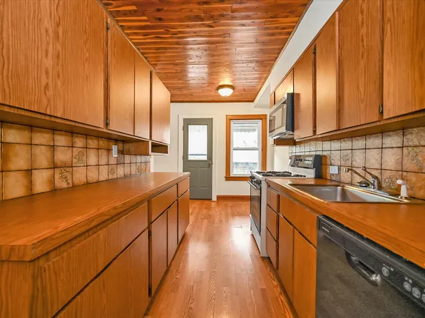 54-28 65th Place image 22 of 35