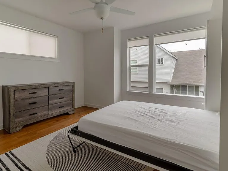 3001 Del Curto Rd #34 — Photo 7