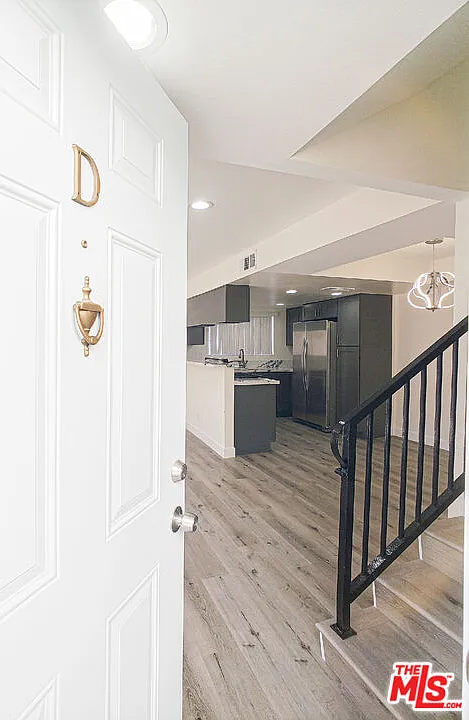 3 bed, 2.5 bath, 1500 sqft, $3,500 — Photo 2