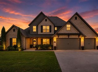 1603 NW Angel Falls Rd, Bentonville, AR 72712