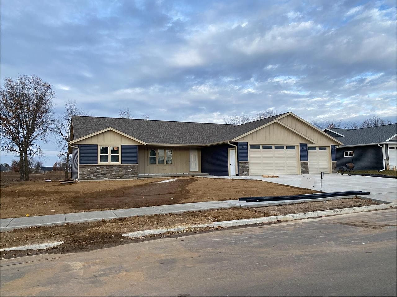 1835 London STREET, Holmen, WI 54636 Zillow