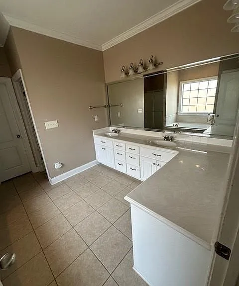 113 Ashton Oak Ct — Photo 4