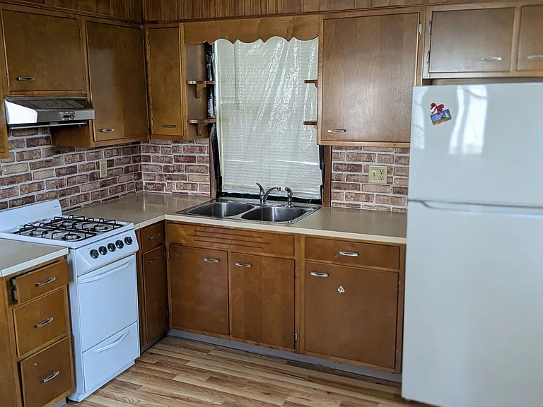 327 E Derry Rd #1 — Photo 6