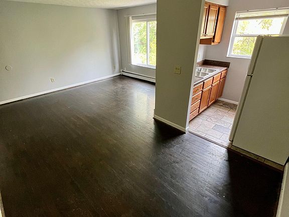 4th image of 3909 Boudinot Ave #1