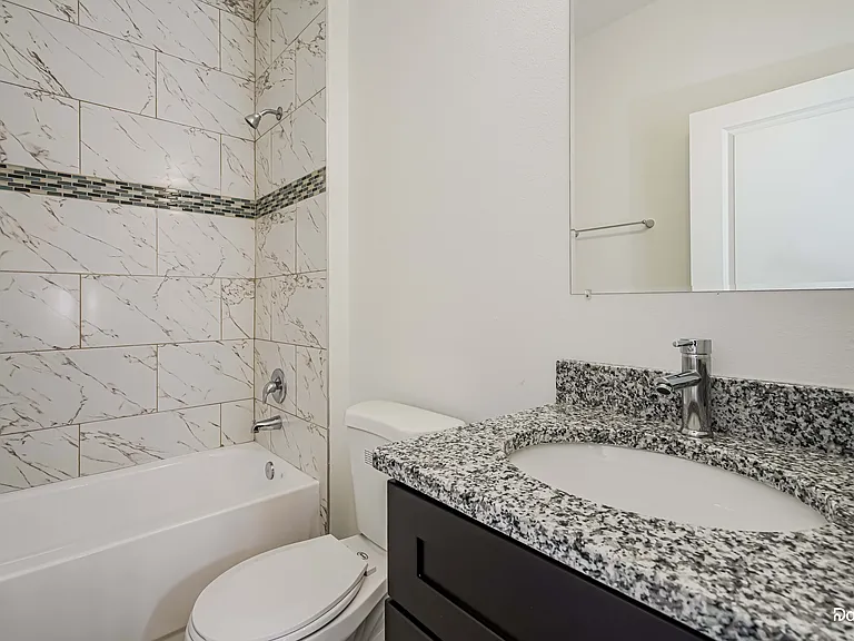 1243 Amazon Ln — Photo 13