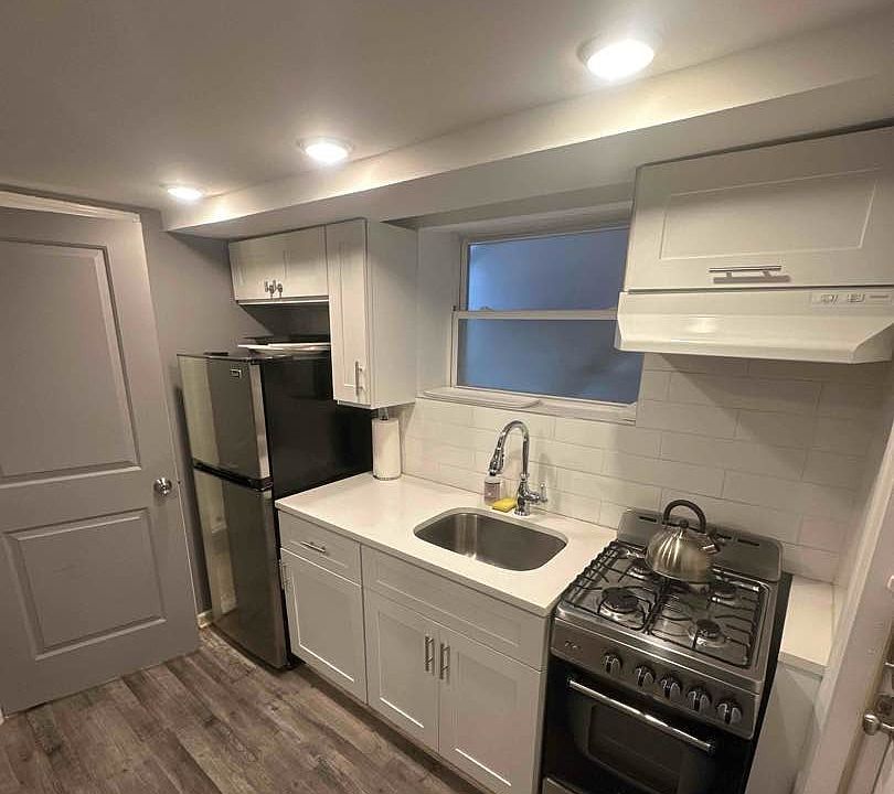 1st image of 315 2nd St Unit 1