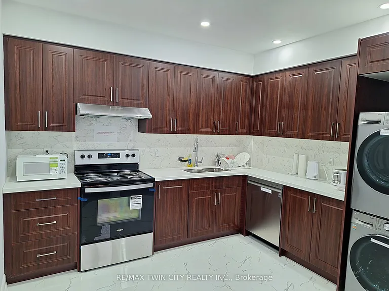 15 Spring Creek St — Photo 9