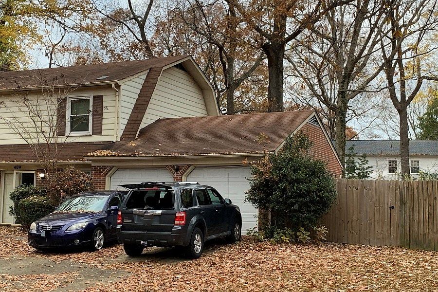 2nd image of 409 Willow Oaks Blvd