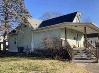 2920 Pine Ave, Mattoon, IL 61938