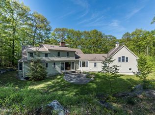 13 E Mountain Rd, Great Barrington, MA 01230