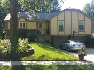 3901 SW 10th St Ter, Blue Springs, MO 64015