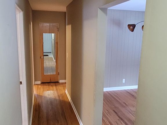 4th image of 53176 N Twyckenham Dr