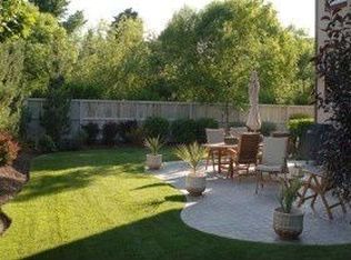 3242 E Marthas Cv, Cottonwood Heights, UT 84093