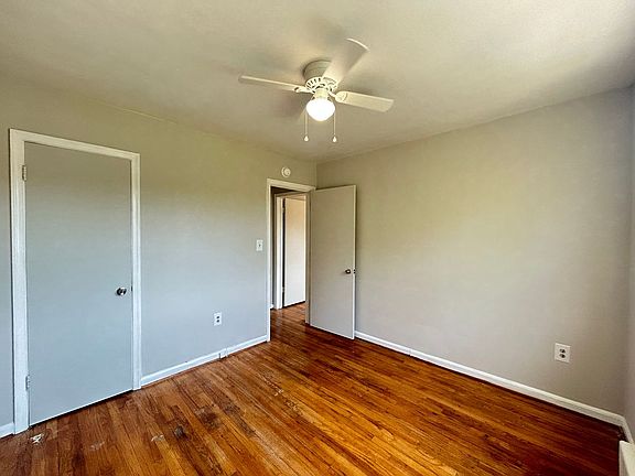 5th image of 1301 U St SE #1305