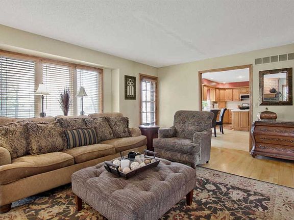 5th image of 2243 N Stoneybrook Ct