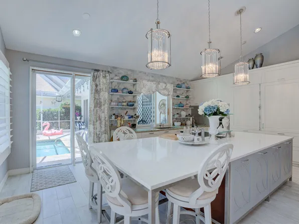 16 Cayman Place, Palm Beach Gardens, FL 33418