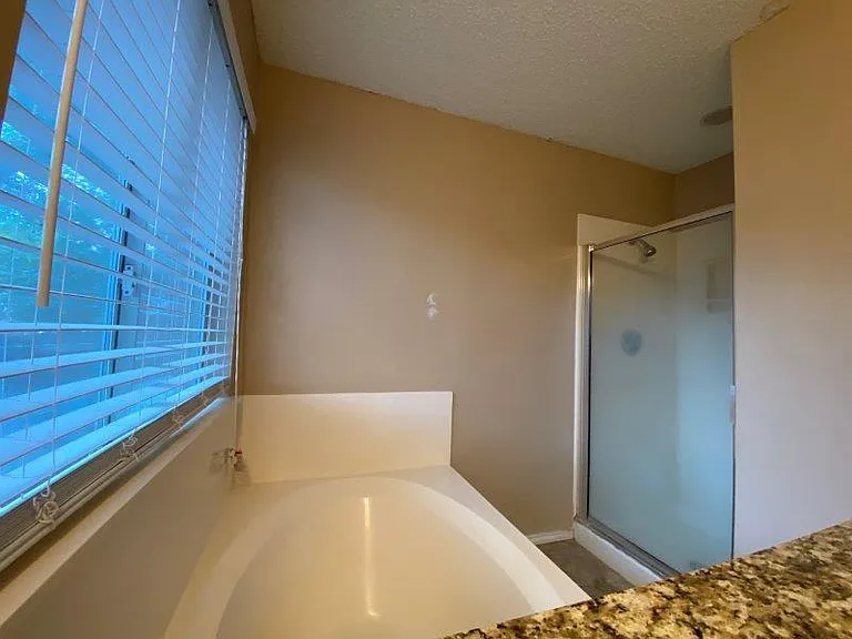 1903 Balsam Way — Photo 11