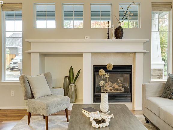 4th image of 6121 NE Rosebay Dr