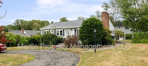 124 Cambridge St Photo 1