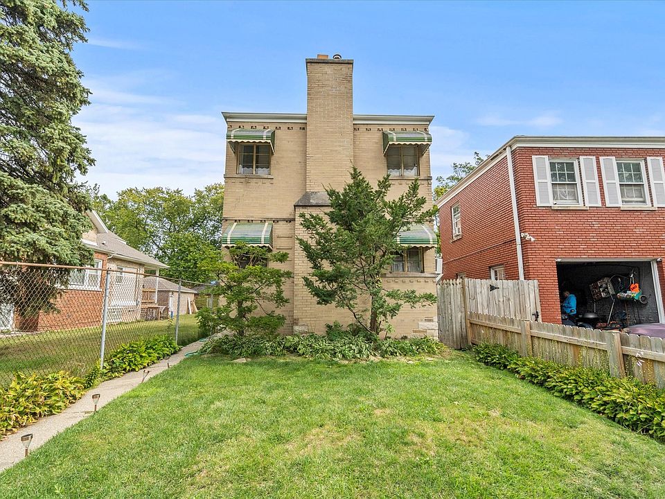 1st image of 7815 S Crandon Ave