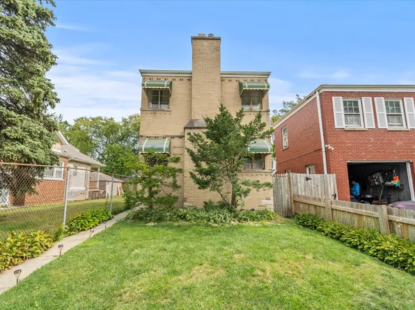 7815 S Crandon Ave, Chicago, IL 60649