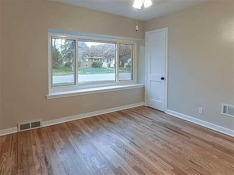 1191 Letchworth Rd — Photo 10