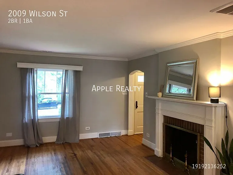 2009 Wilson St — Photo 3