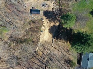 98 Hoskins Rd, Bloomfield, CT 06002