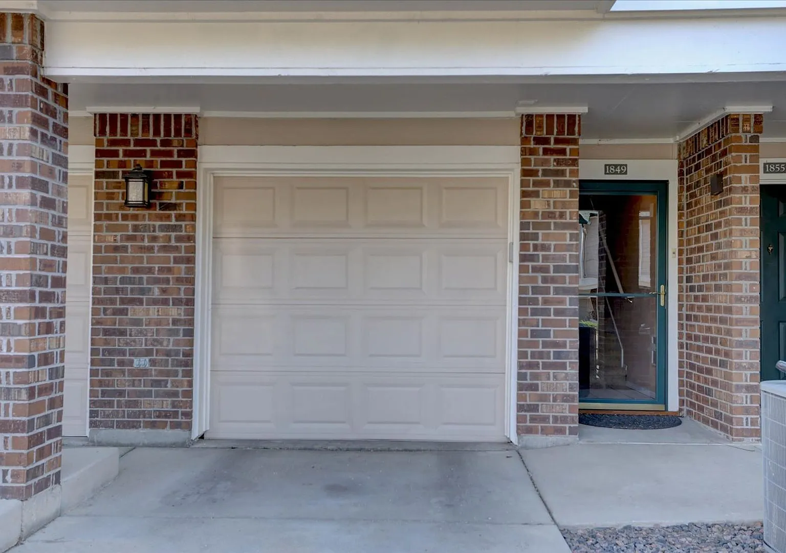 Beautiful 2bed/2bath/1car garage in Louisville! — Photo 2