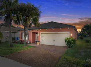 221 Briarcliff Cir, Sebastian, FL 32958