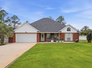 1025 Ten Lake Dr, Defuniak Springs, FL 32433