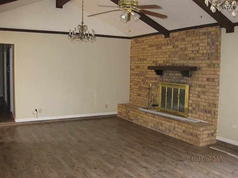 4714 Priscilla Ln — Photo 2