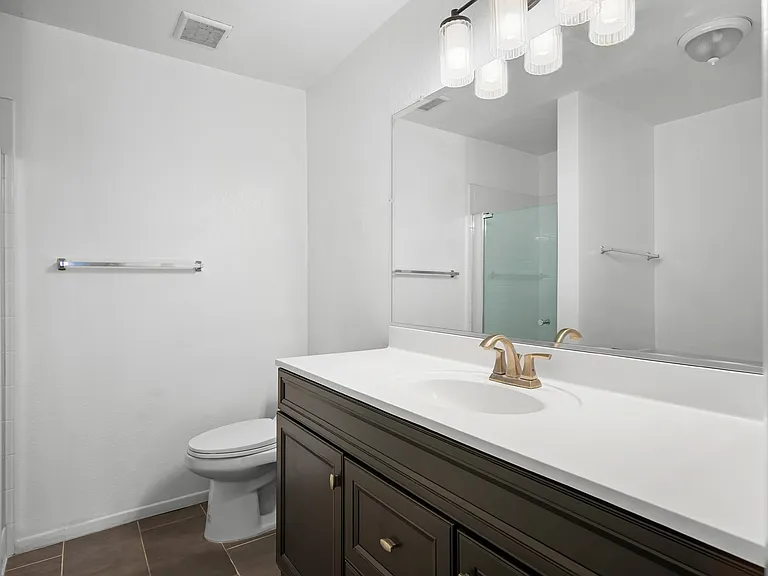 125 N Allen Ave #203 — Photo 17