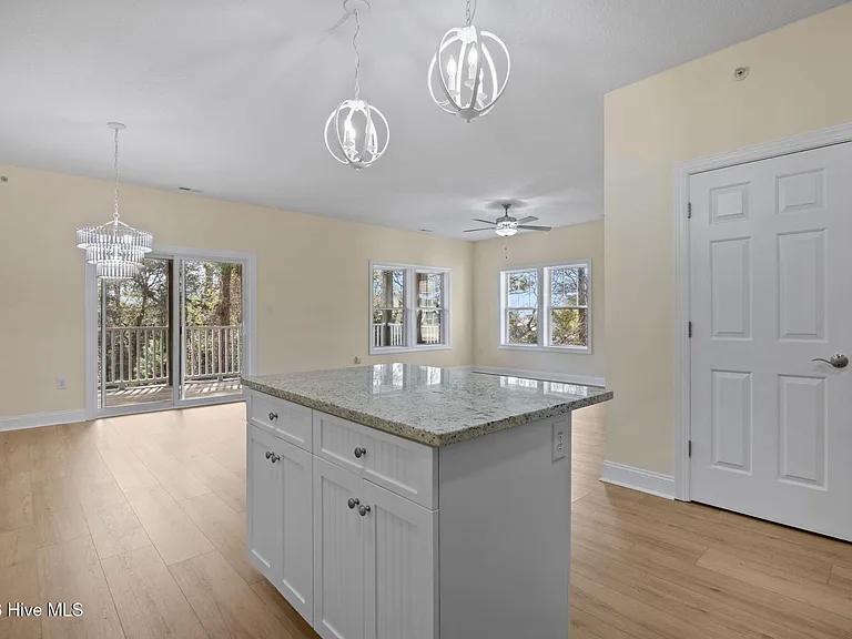 200 Lighthouse Ln #B3 — Photo 9