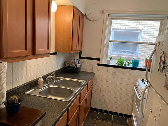 3rd image of 6219 Eichelberger St #1F