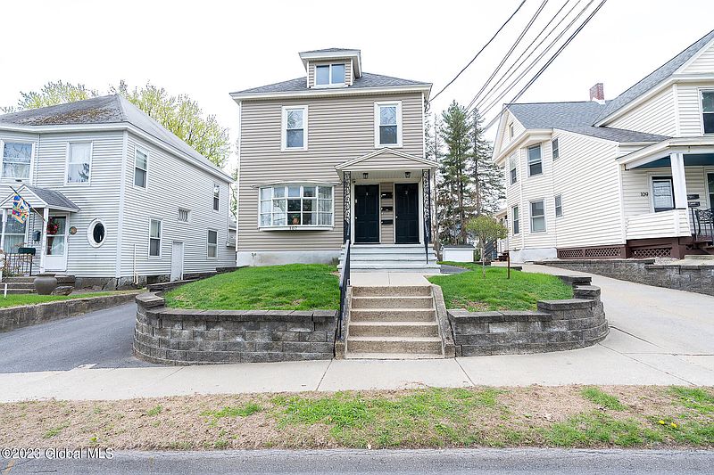 2nd image of 107 1st Street