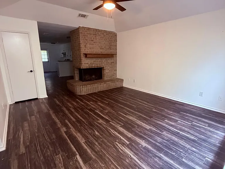 6310 Shasta Trl — Photo 12