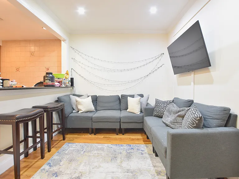 4 E 36th St #2F — Photo 1