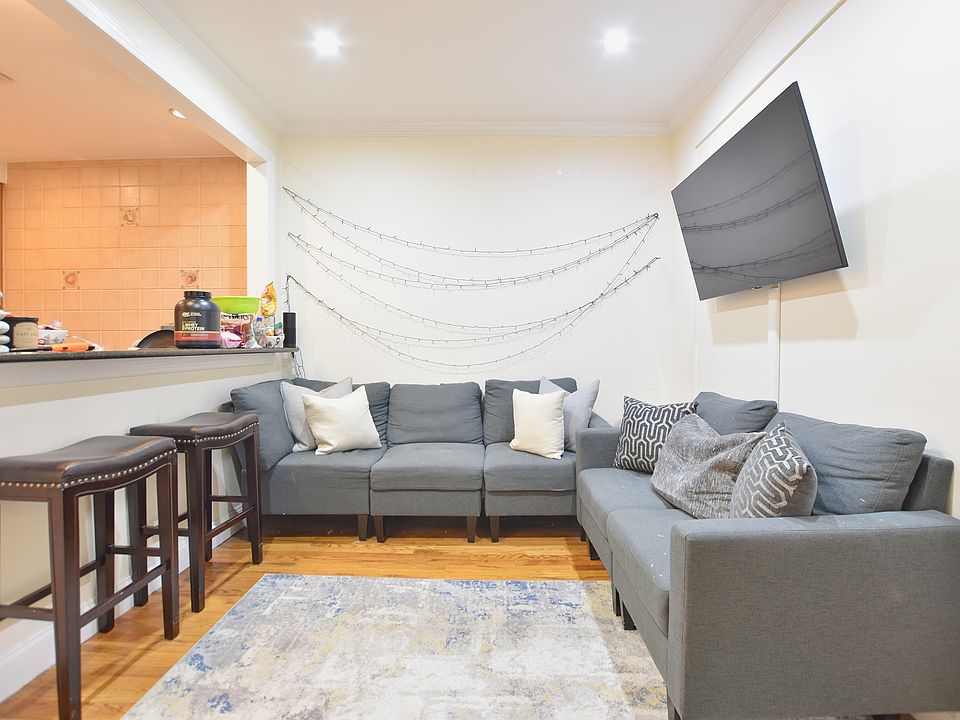 1st image of 4 E 36th St #2F