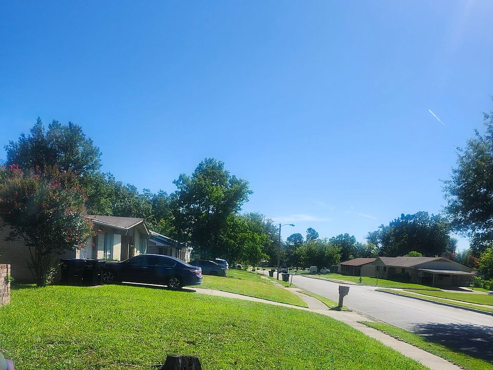 2nd image of 3404 Nashville Ave