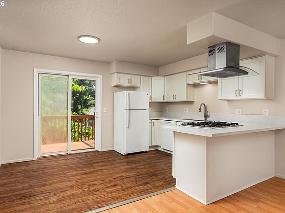 5th image of 2326 SE Lee Ln