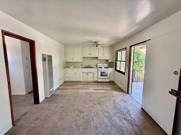 4th image of 1023C S Victoria Ave