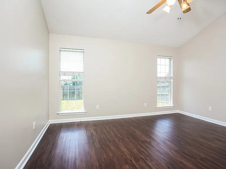 6379 Sandbourne E — Photo 9