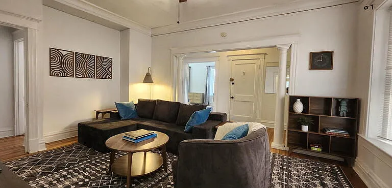 6009 Kingsbury Ave #2 — Photo 2