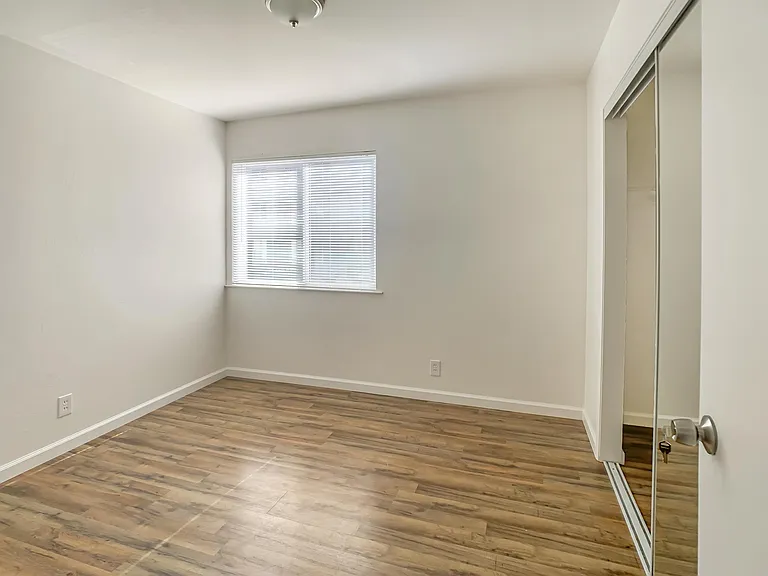 2521 Regent St #1 — Photo 4